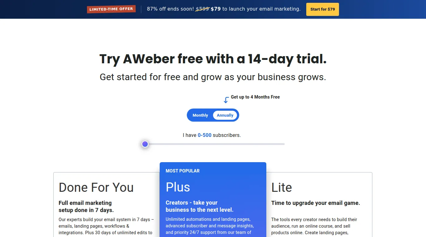 Page des tarifs d'AWeber avec le bouton de paiement annuel et la mention « Get up to 4 Months Free ».